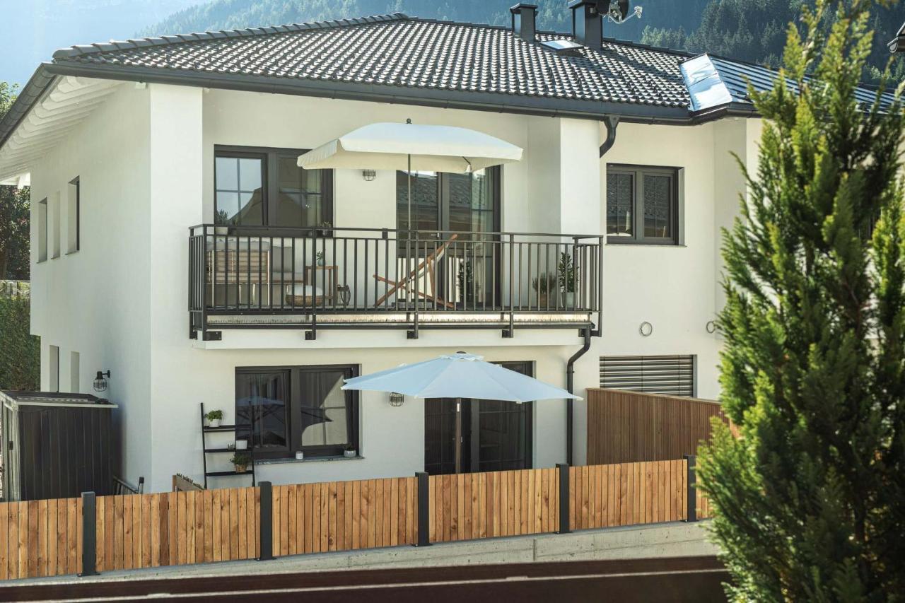 Oskar Apartments ノイシュティフト・イム・シュトゥーバイタール エクステリア 写真