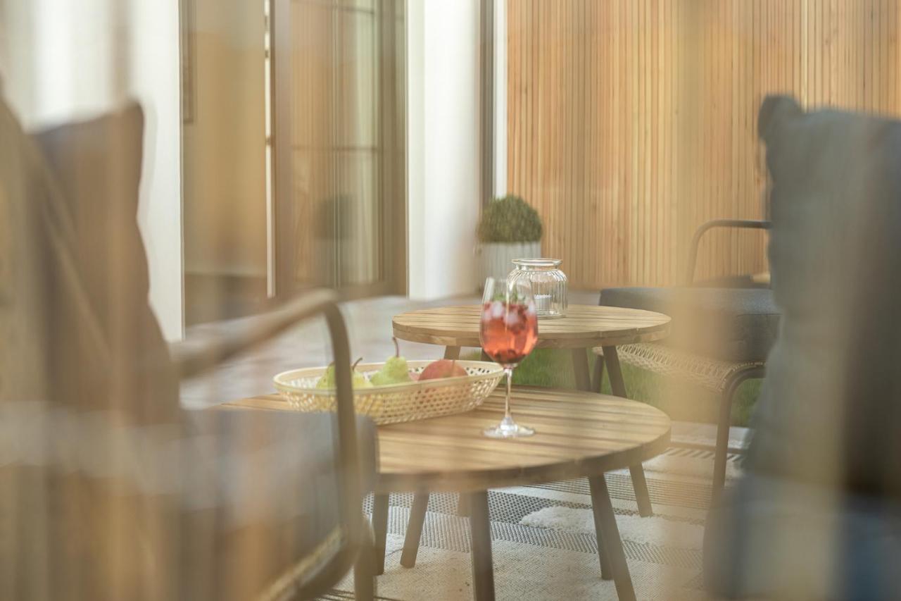 Oskar Apartments ノイシュティフト・イム・シュトゥーバイタール エクステリア 写真