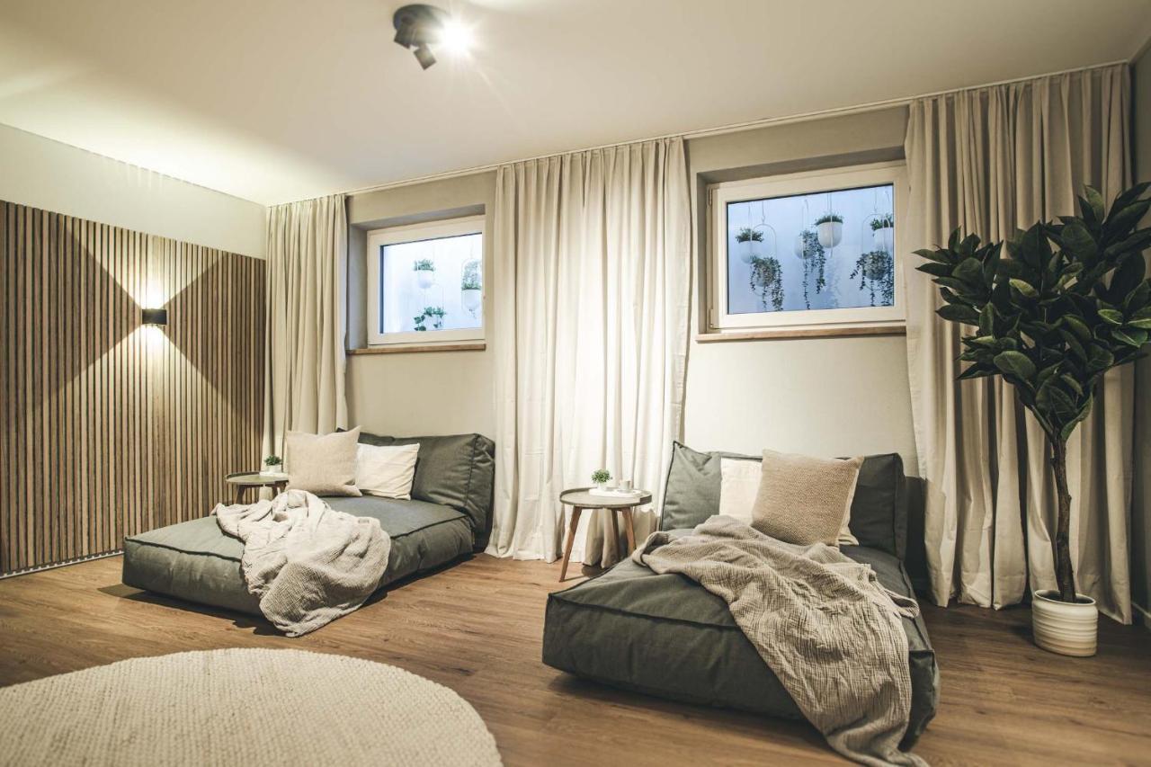 Oskar Apartments ノイシュティフト・イム・シュトゥーバイタール エクステリア 写真